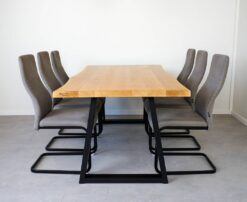 Alternative view of Massivholztisch Eiche "Ʌ-Gestell"