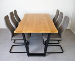 Alternative view of Massivholztisch Eiche "V-Gestell"