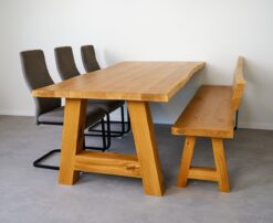 Alternative view of Massivholztisch Eiche "A-Balkengestell"